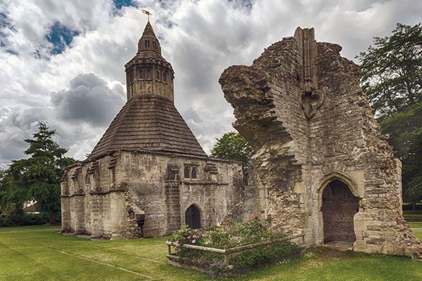 Stabilising the Medieval Abbot’s Kitchen